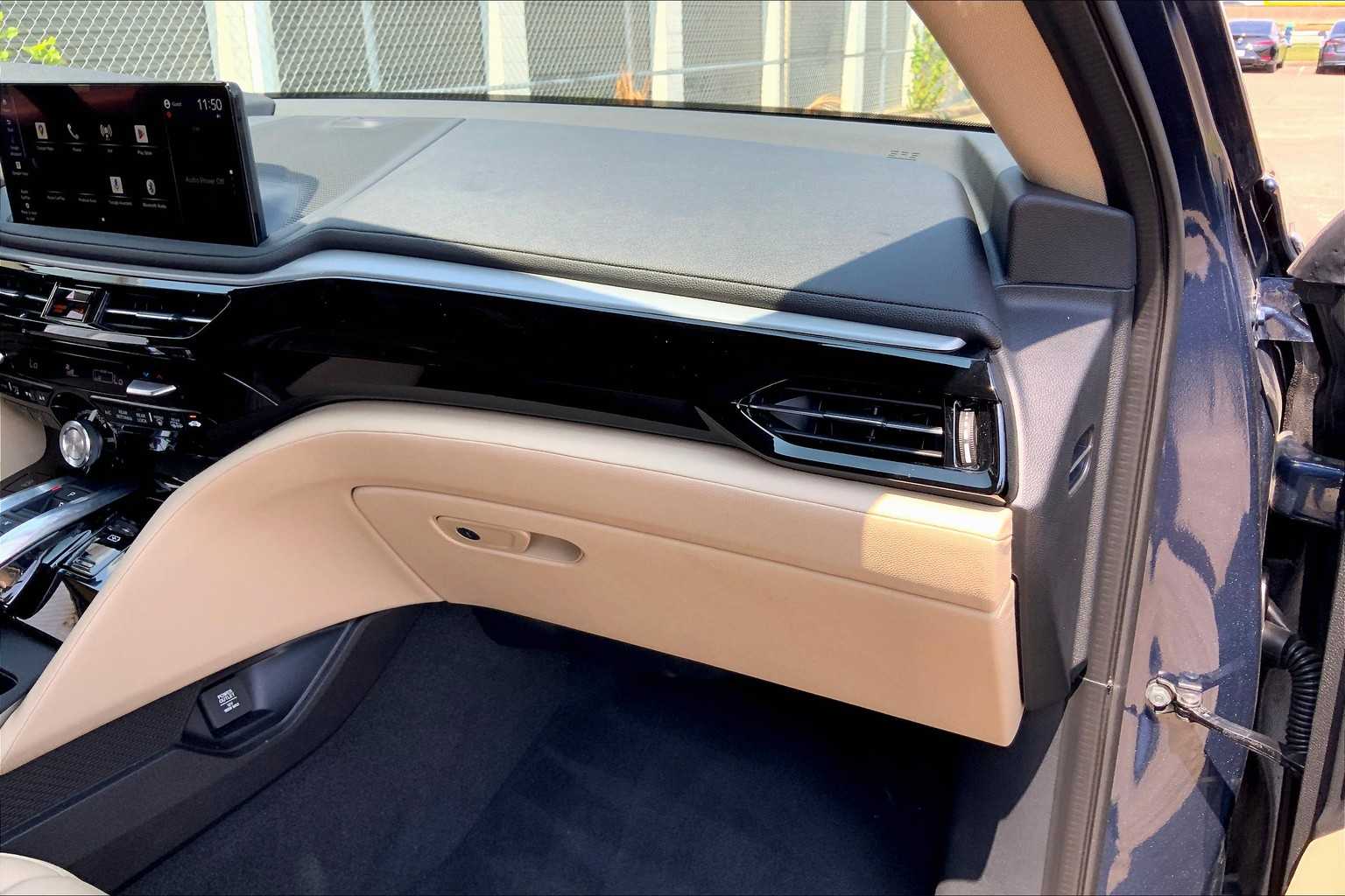 2025 Acura MDX SH-AWD photo 32
