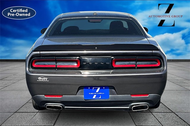2021 Dodge Challenger SXT photo 4