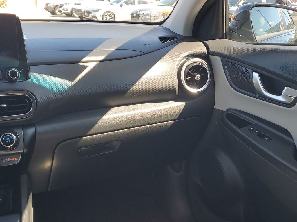 2023 Hyundai Kona Limited photo 21