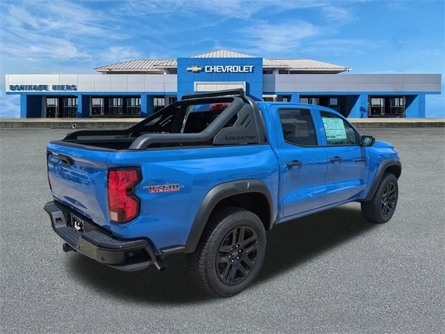 2025 Chevrolet Colorado Trail Boss photo 2