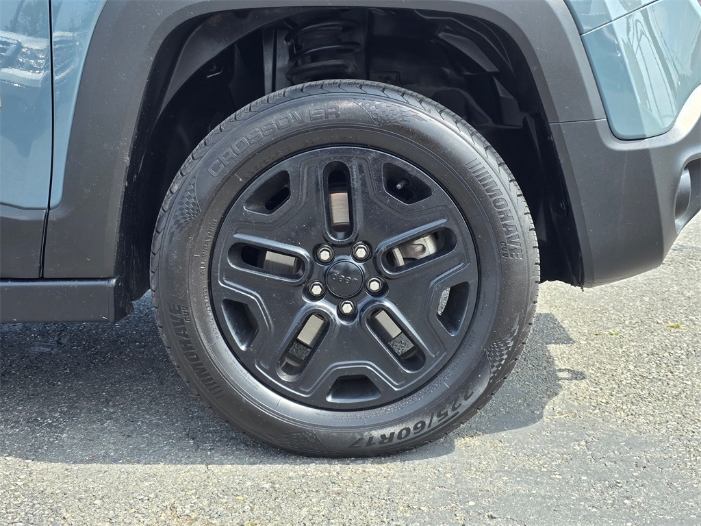 2017 Jeep Renegade Trailhawk photo 8