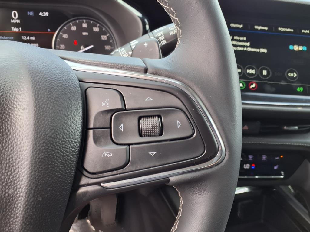 2022 Buick Envision Essence photo 25