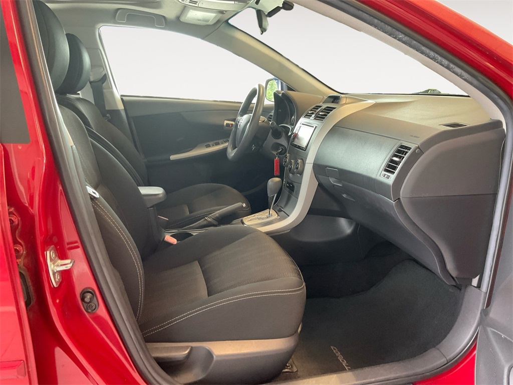 2012 Toyota Corolla S photo 15
