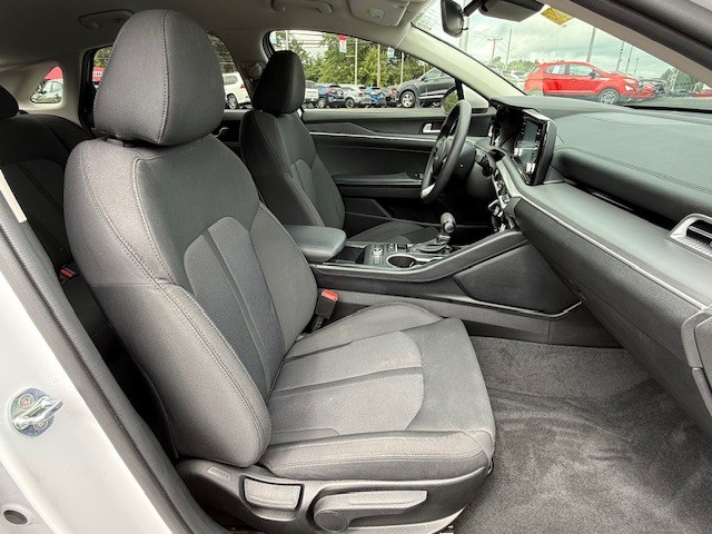 2023 Kia K5 LXS photo 16