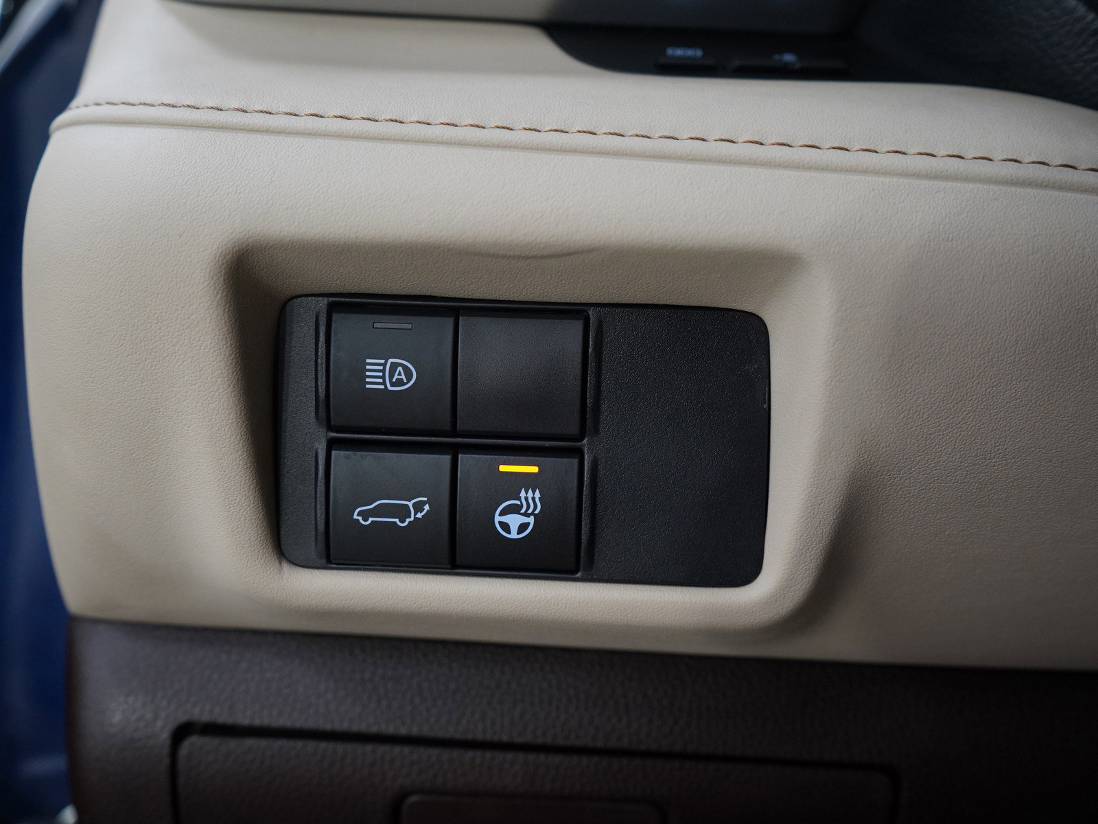 2022 Toyota Highlander XLE photo 24
