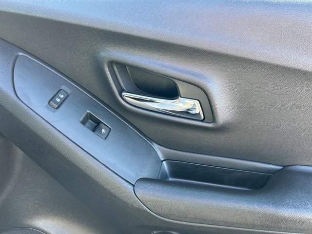 2019 Chevrolet Trax LS photo 17