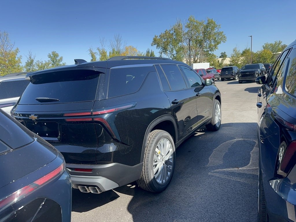 2026 Chevrolet Traverse photo 3