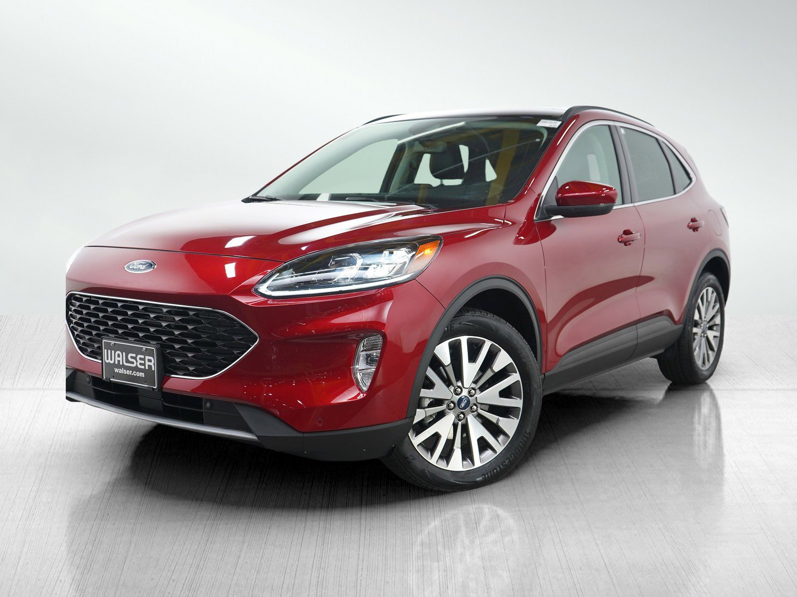 2022 Ford Escape Titanium's photo