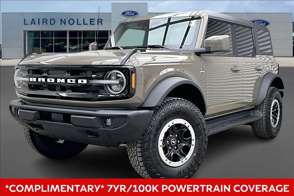 2025 Ford Bronco 4-Door Outer Banks's photo