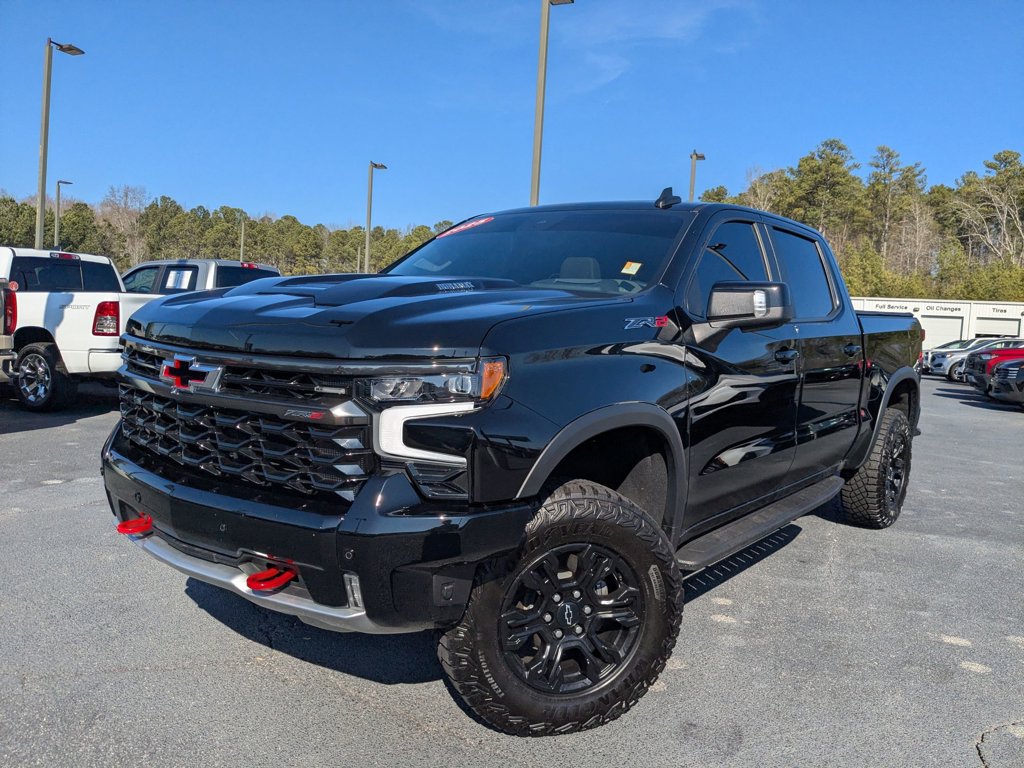 2025 Chevrolet Silverado Base's photo