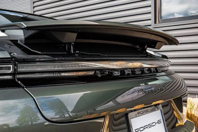 2025 Porsche Panamera 4 photo 10