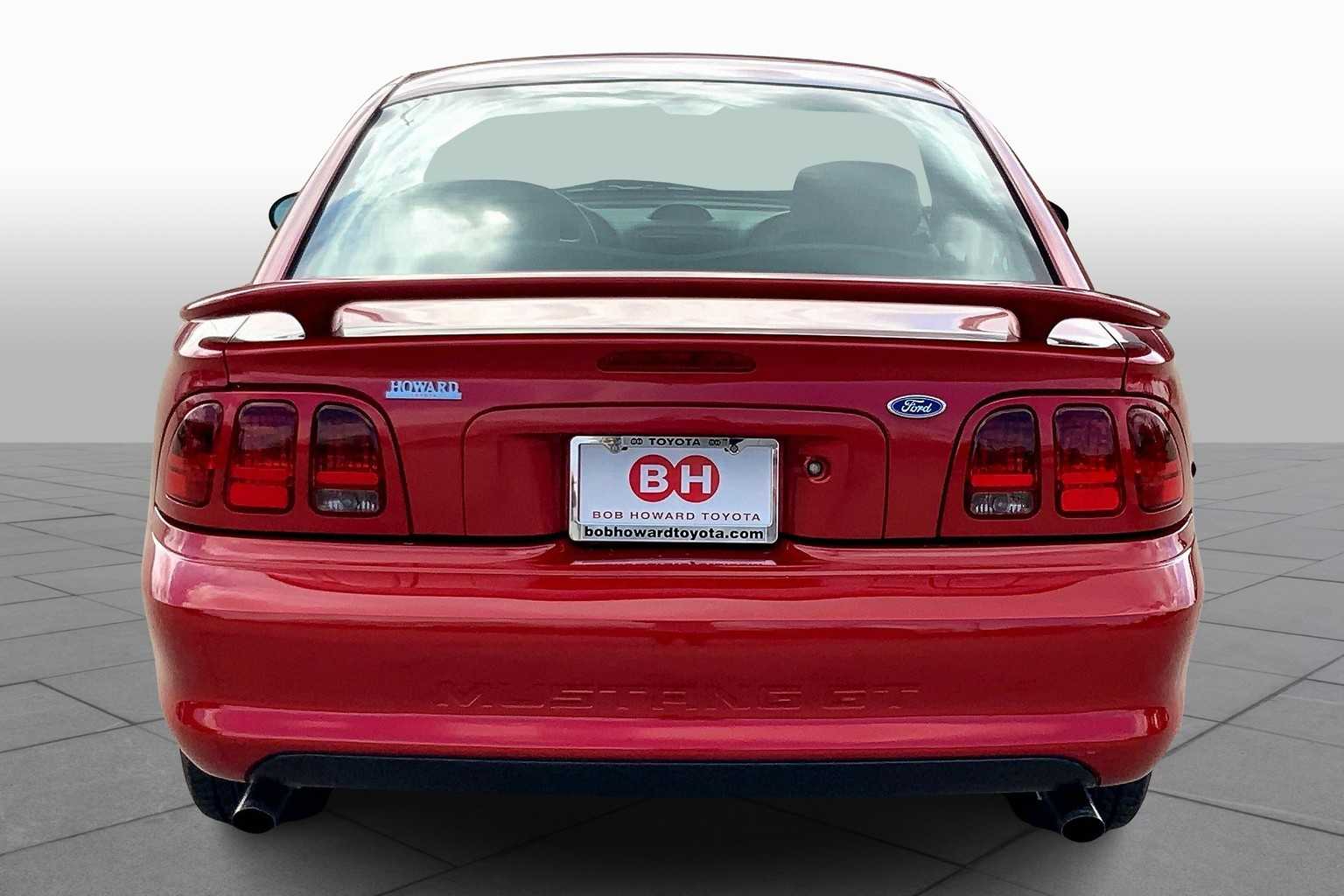1996 Ford Mustang GT photo 4