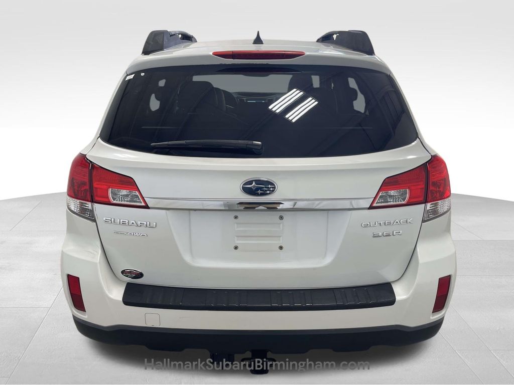 2011 Subaru Outback 3.6R photo 3
