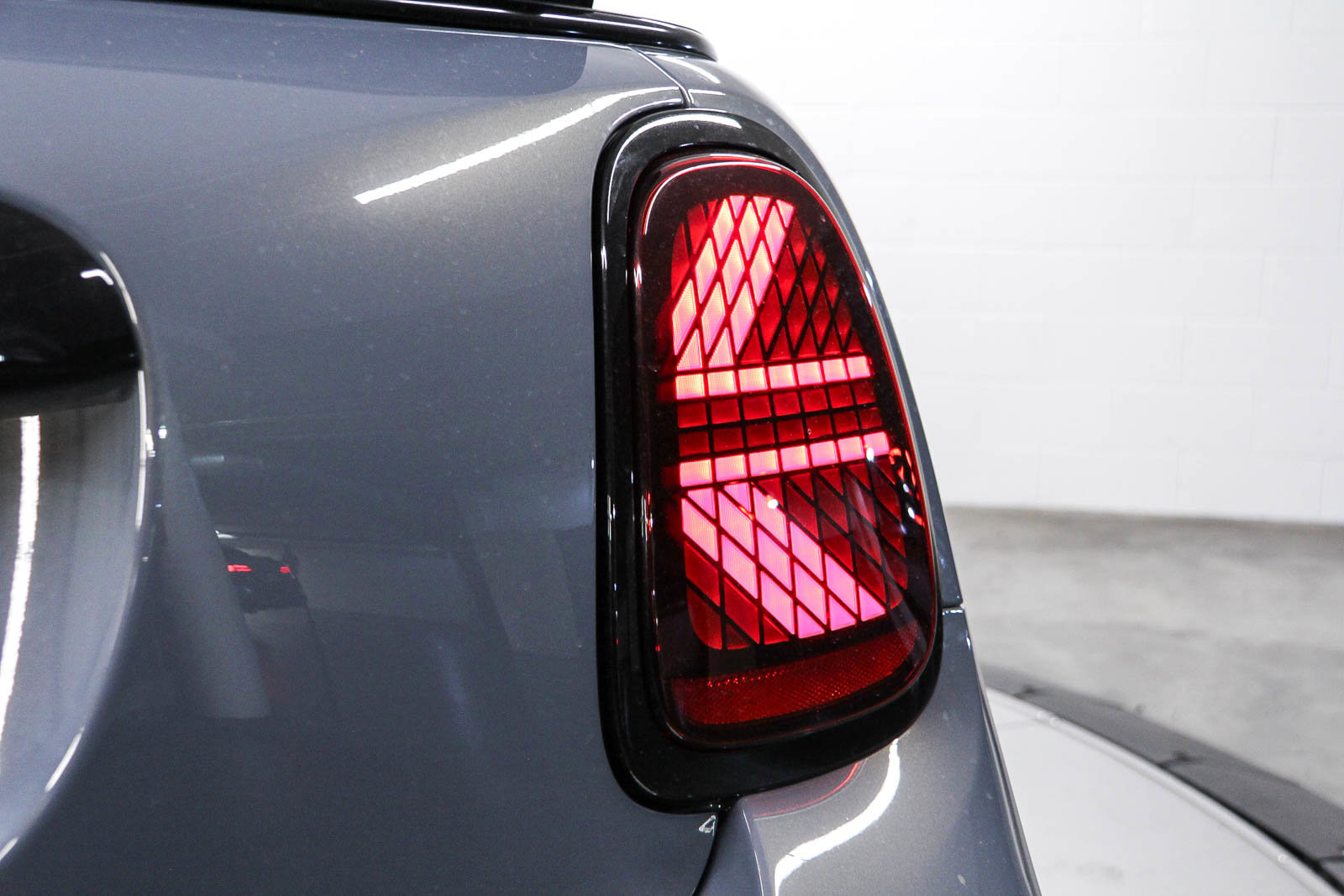 2026 Mini Cooper Convertible Iconic photo 12