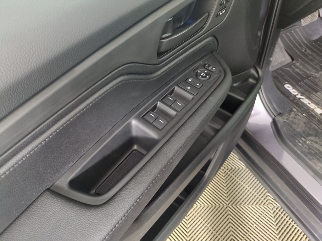 2026 Honda Odyssey EX-L photo 10