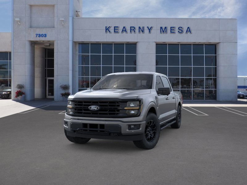2025 Ford F-150 XLT photo 2