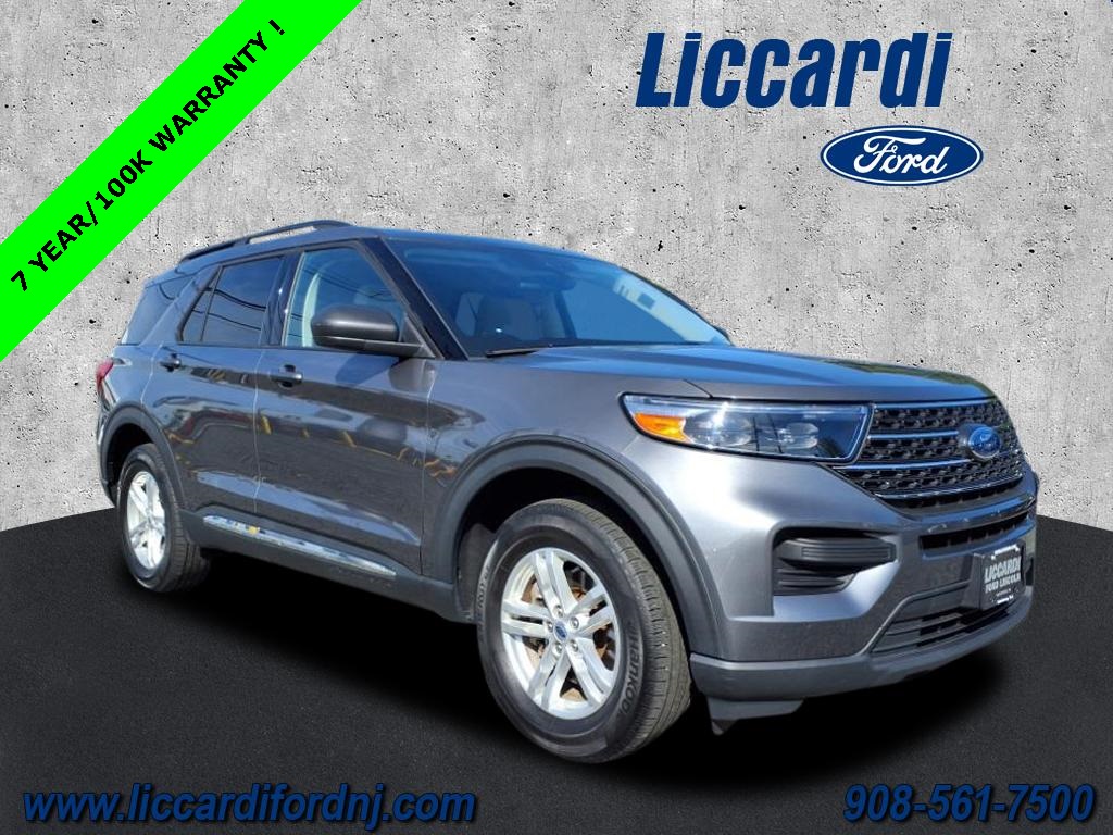 2022 Ford Explorer XLT's photo