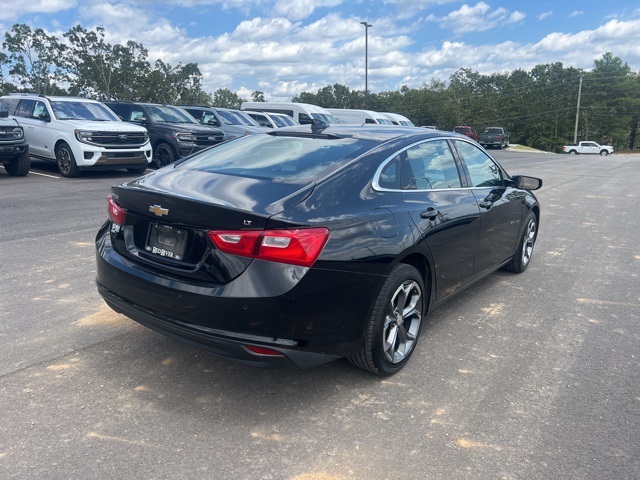 2024 Chevrolet Malibu 1LT photo 3