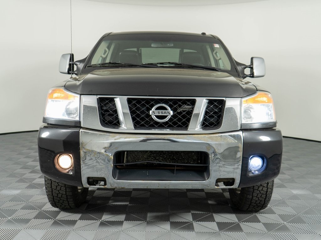 2015 Nissan Titan PRO-4X photo 2