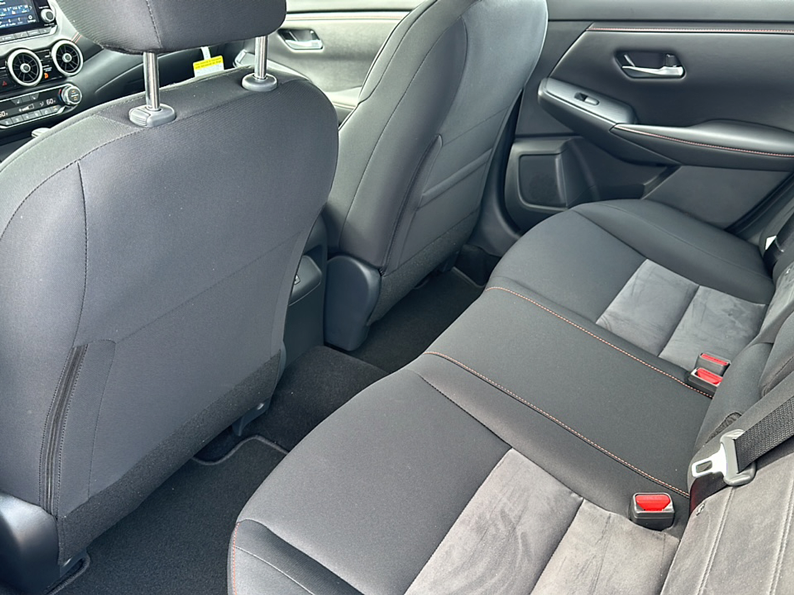 2025 Nissan Sentra SR photo 3