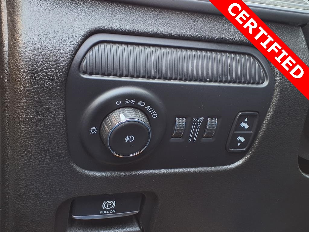 2024 Jeep Wagoneer L Series II photo 17