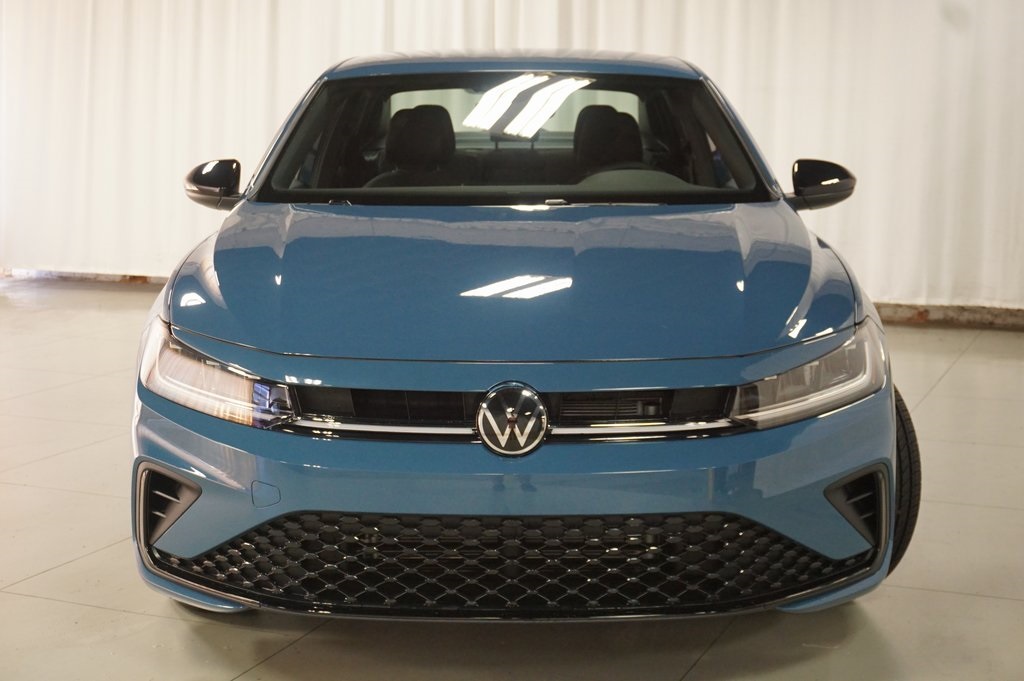 2025 Volkswagen Jetta 1.5T Sport photo 5