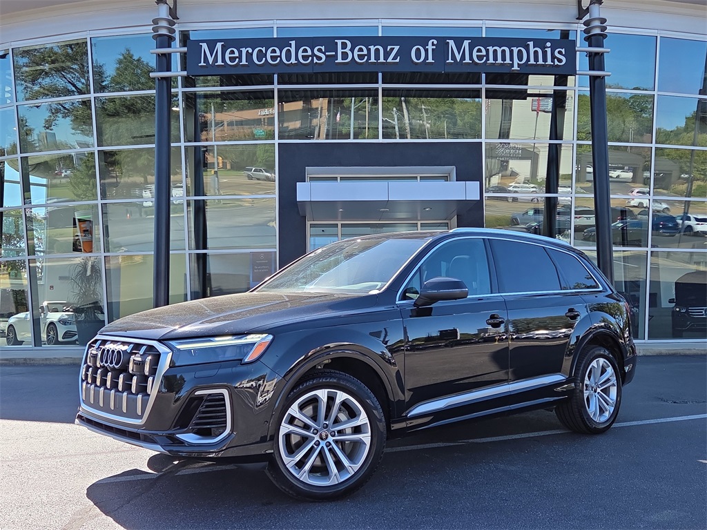 2025 Audi Q7 Premium Plus's photo