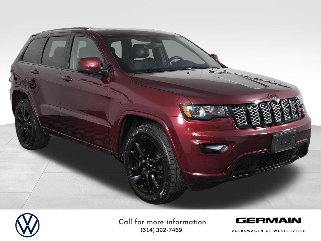 2017 Jeep Grand Cherokee Altitude photo 3