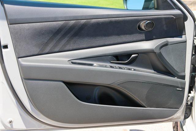 New 2025 Gray Hyundai Sedan image 8