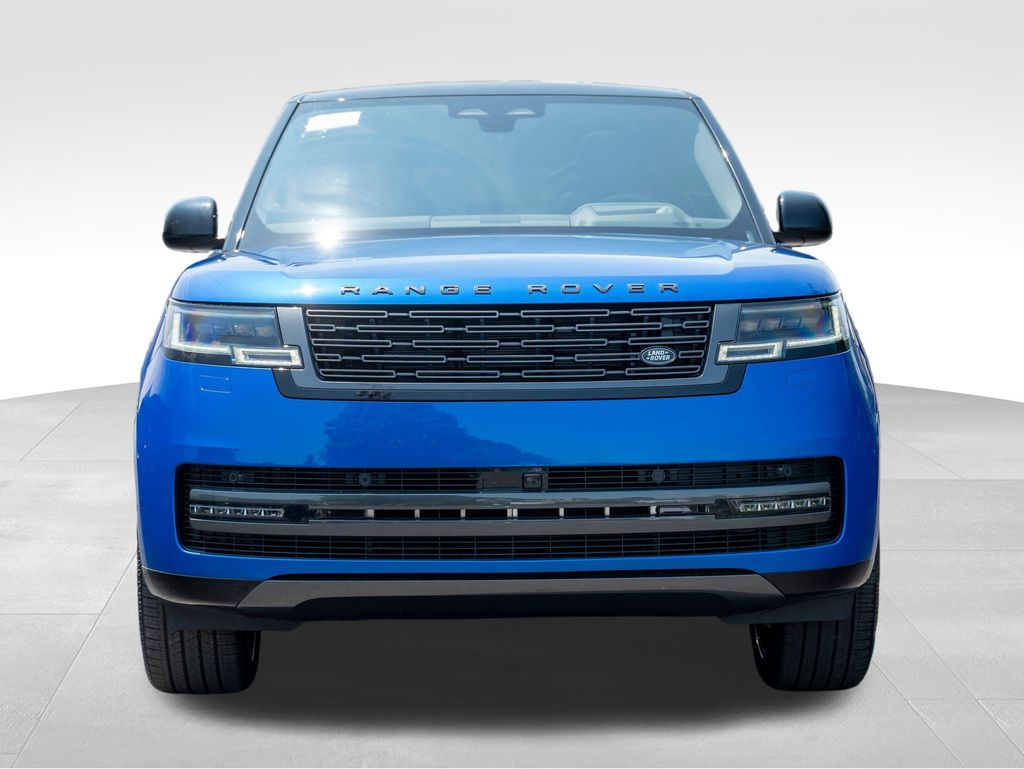 2025 Land Rover Range Rover SE photo 2