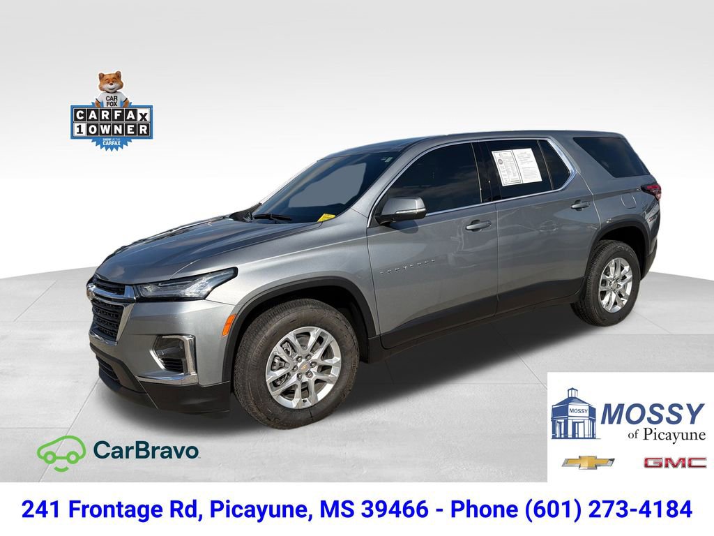 2024 Chevrolet Traverse LS's photo