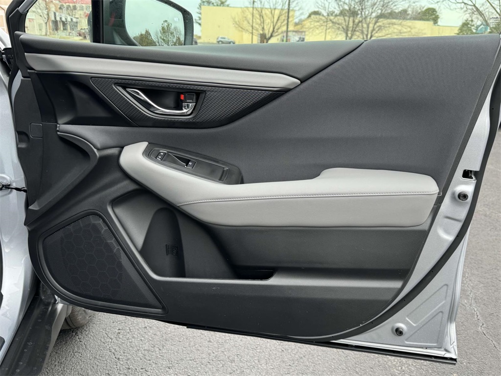 2025 Subaru Outback Premium photo 7