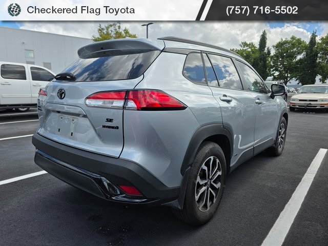 2023 Toyota Corolla Cross Hybrid SE photo 6