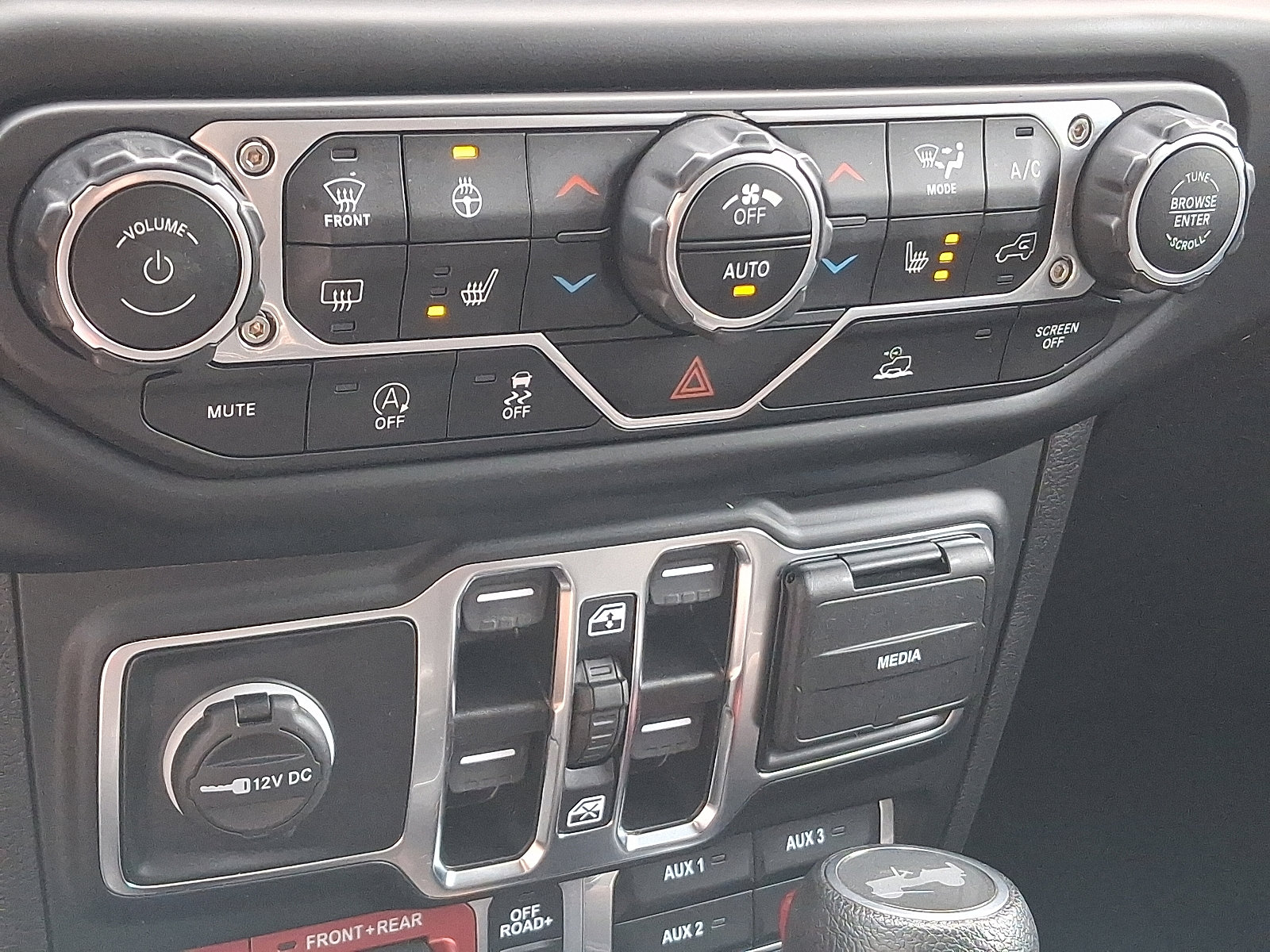 2022 Jeep Wrangler Unlimited Rubicon photo 16