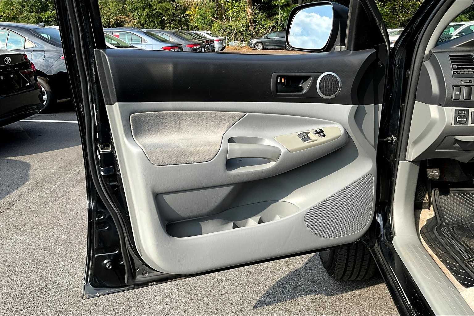 2007 Toyota Tacoma PreRunner photo 14