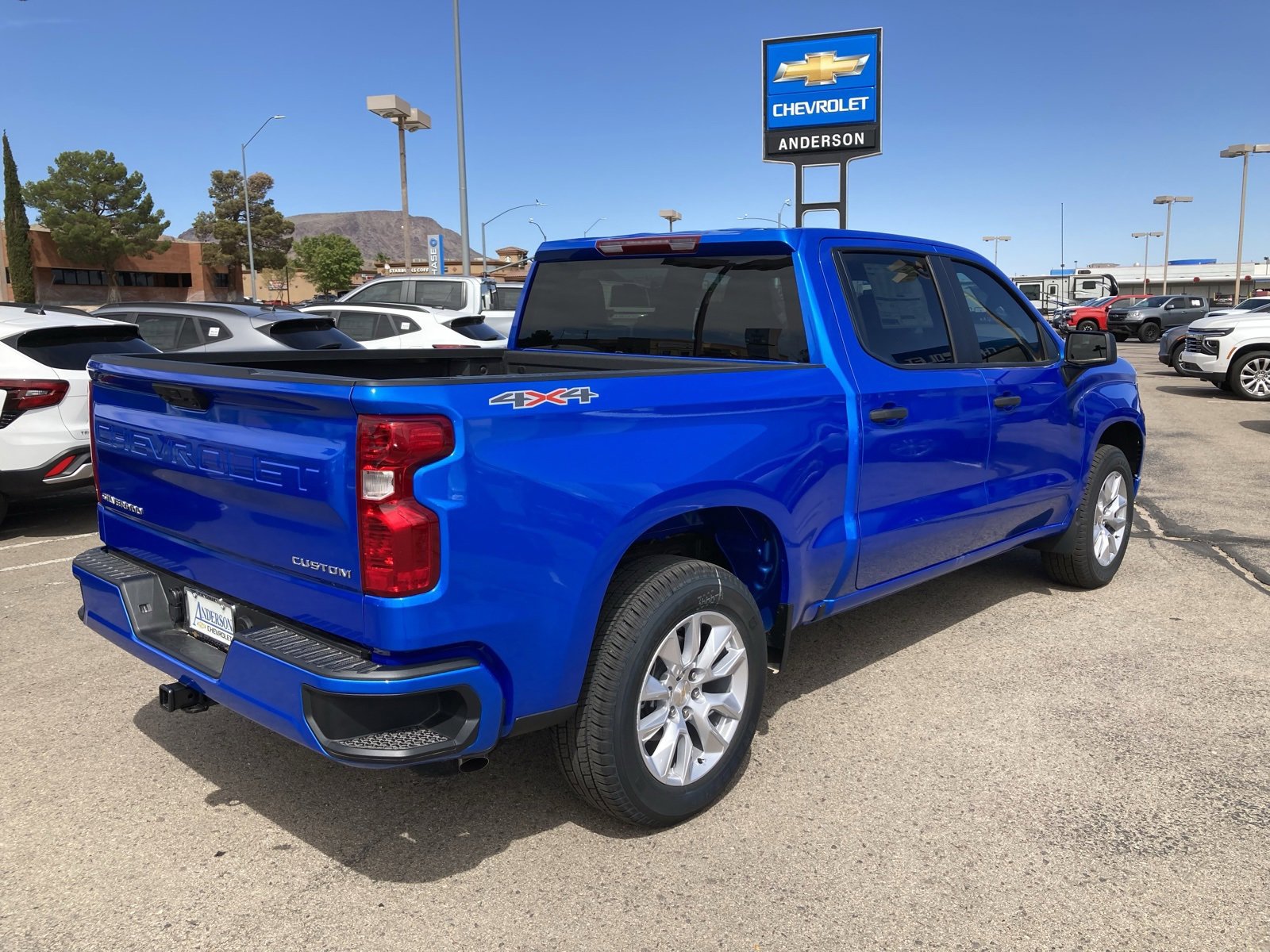2025 Chevrolet Silverado 1500 Custom photo 5