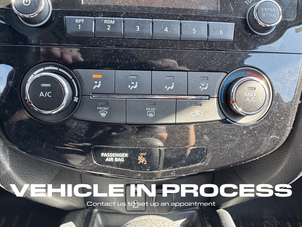 2014 Nissan Rogue S photo 21