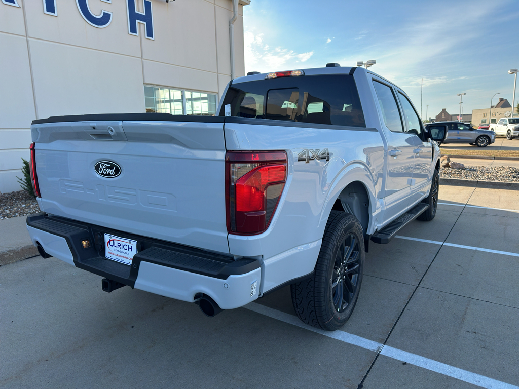 2025 Ford F-150 XLT photo 7