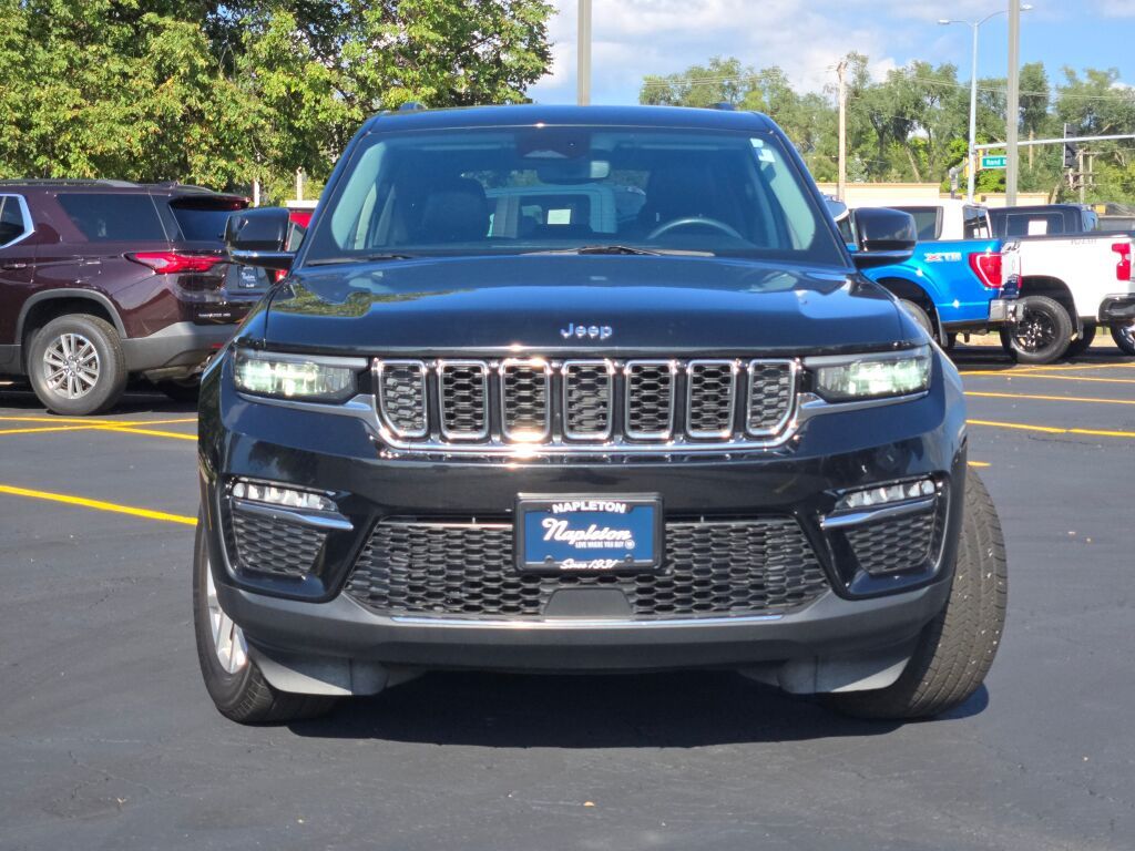 2023 Jeep Grand Cherokee Limited photo 4
