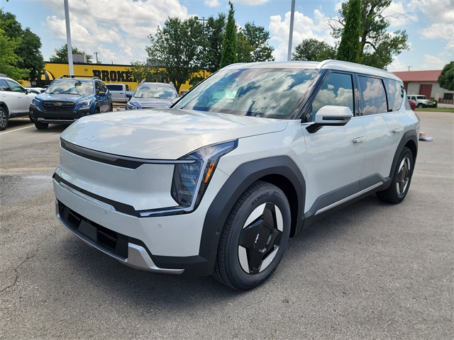 2026 Kia EV9 Wind photo 6