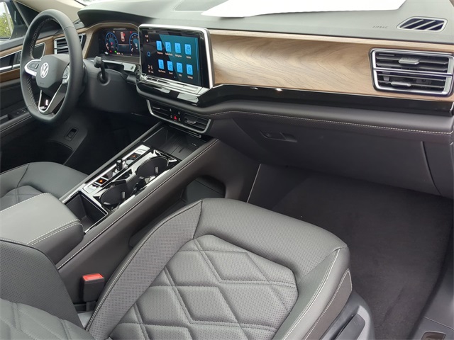 2026 Volkswagen Atlas SE Technology photo 9