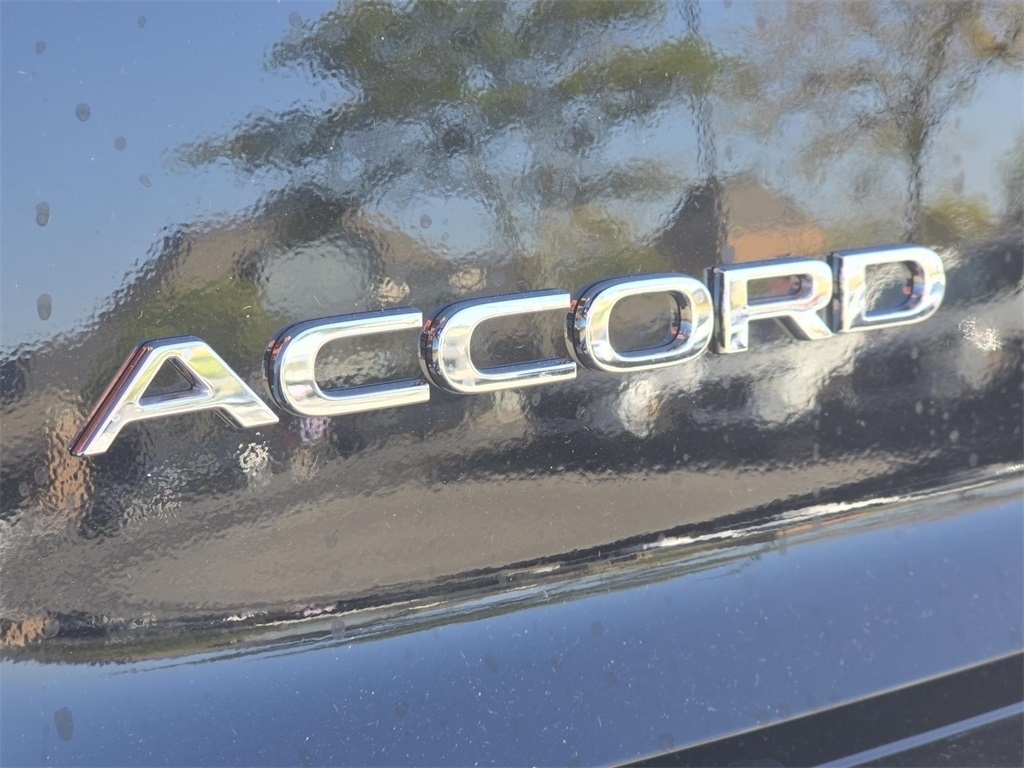 2025 Honda Accord Touring photo 5