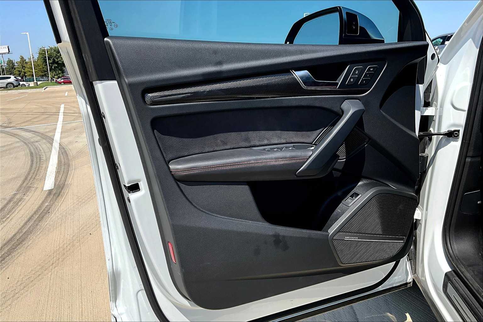 2023 Audi SQ5 Premium Plus photo 36