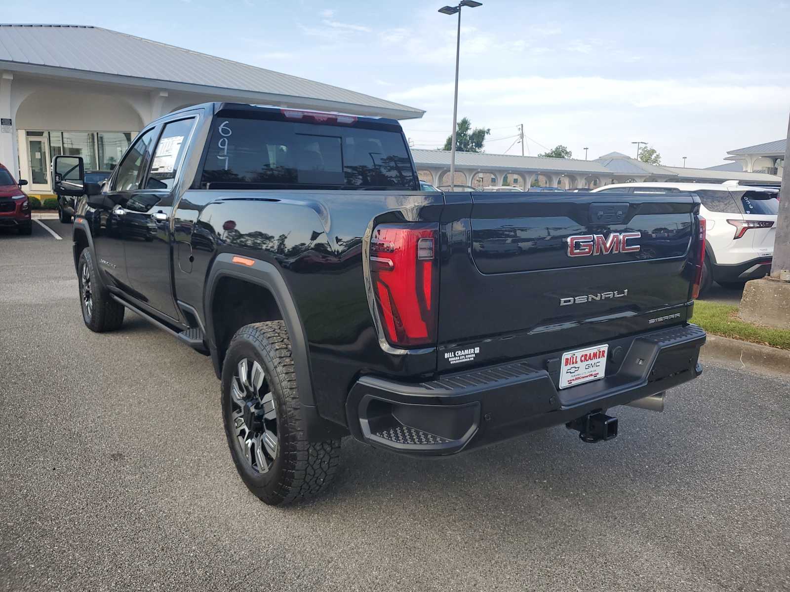 2025 Gmc Sierra 3500 HD Denali photo 3