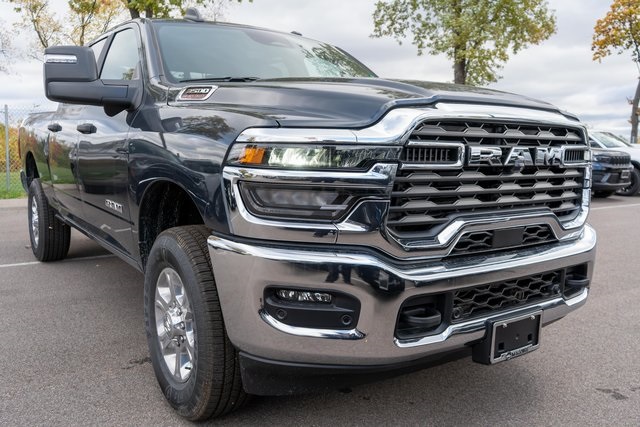 2026 Ram 3500 Big Horn photo 4