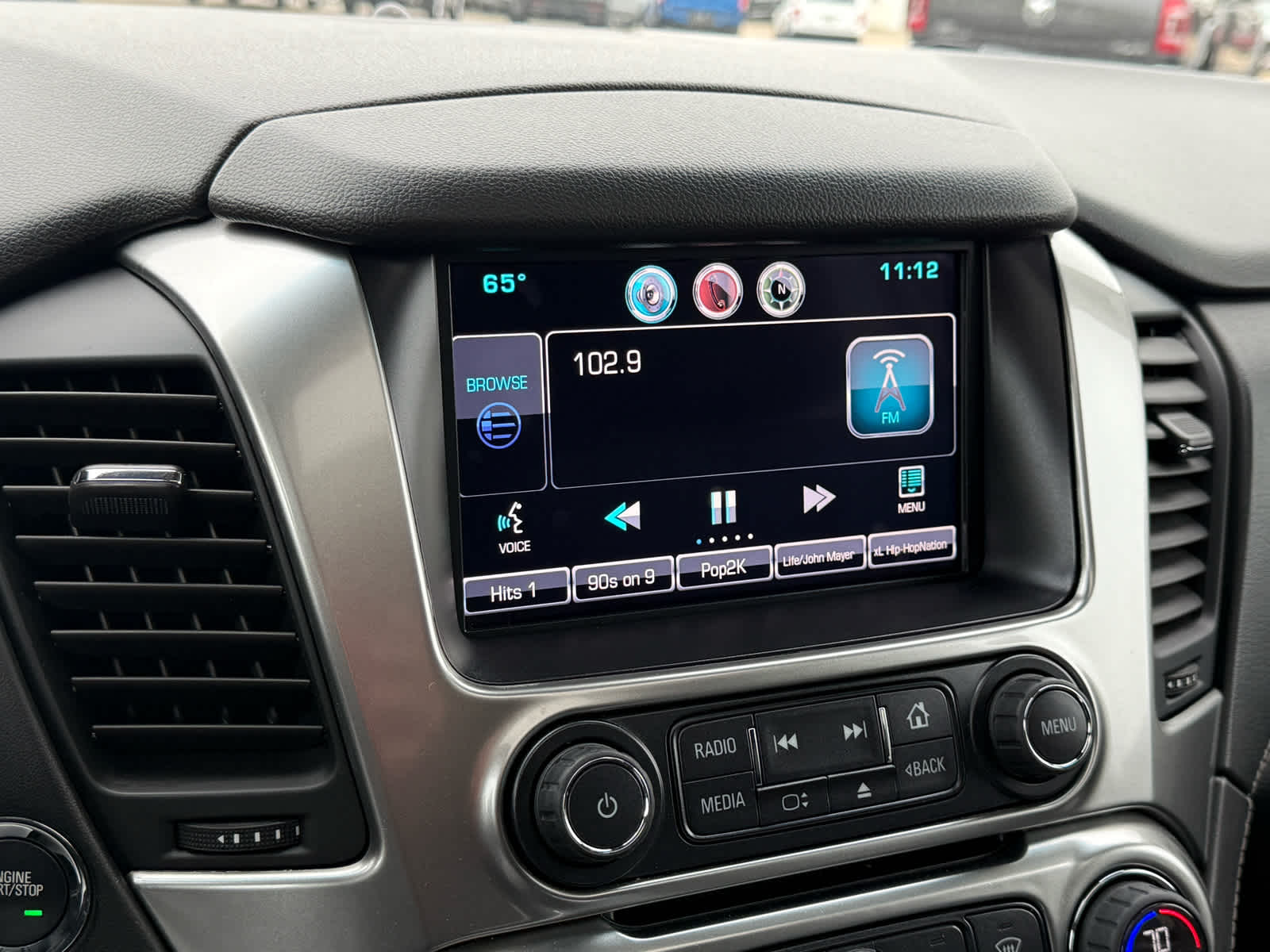 2015 Chevrolet Suburban LTZ photo 17