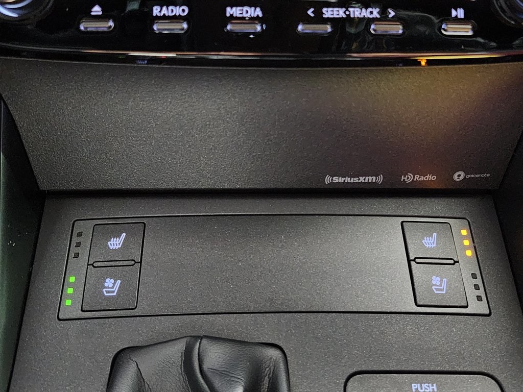 2025 Lexus IS 300 photo 21