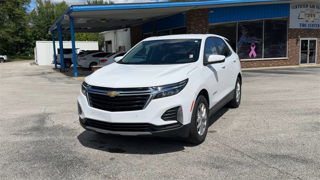 2023 Chevrolet Equinox LT photo 2