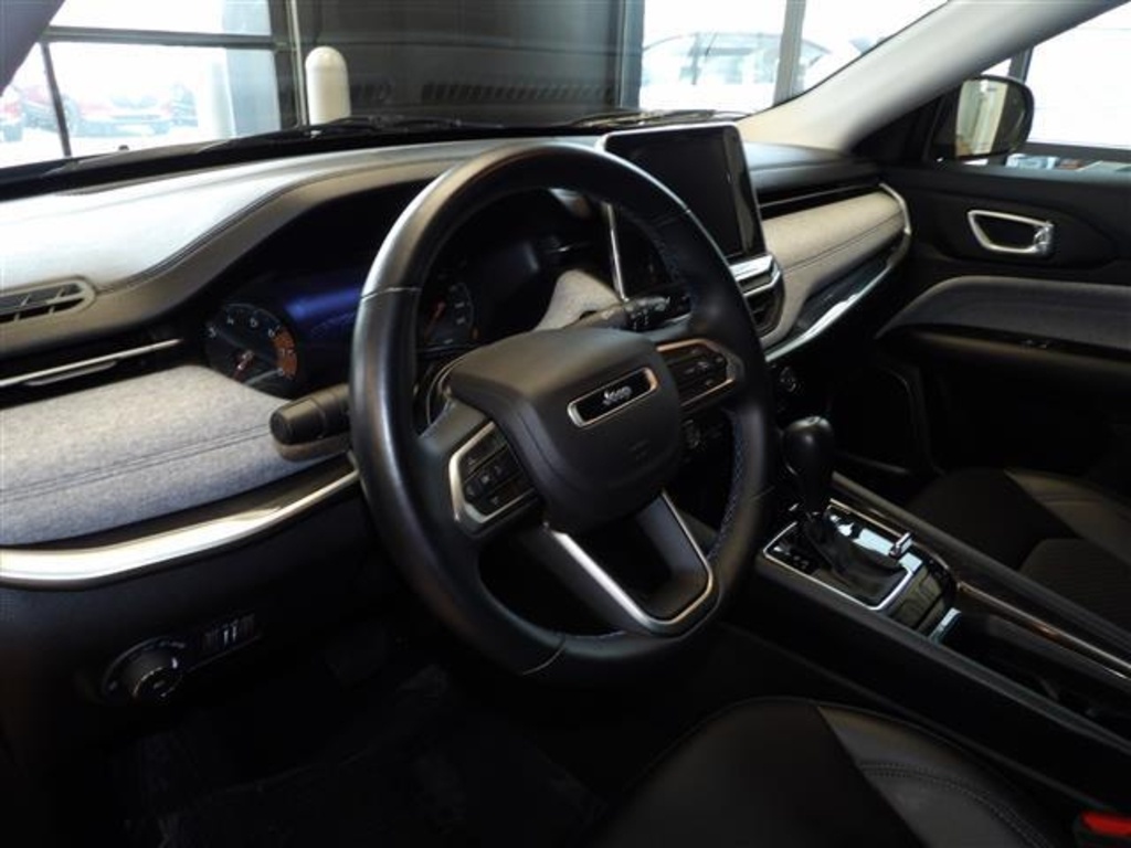 2022 Jeep Compass Latitude photo 21