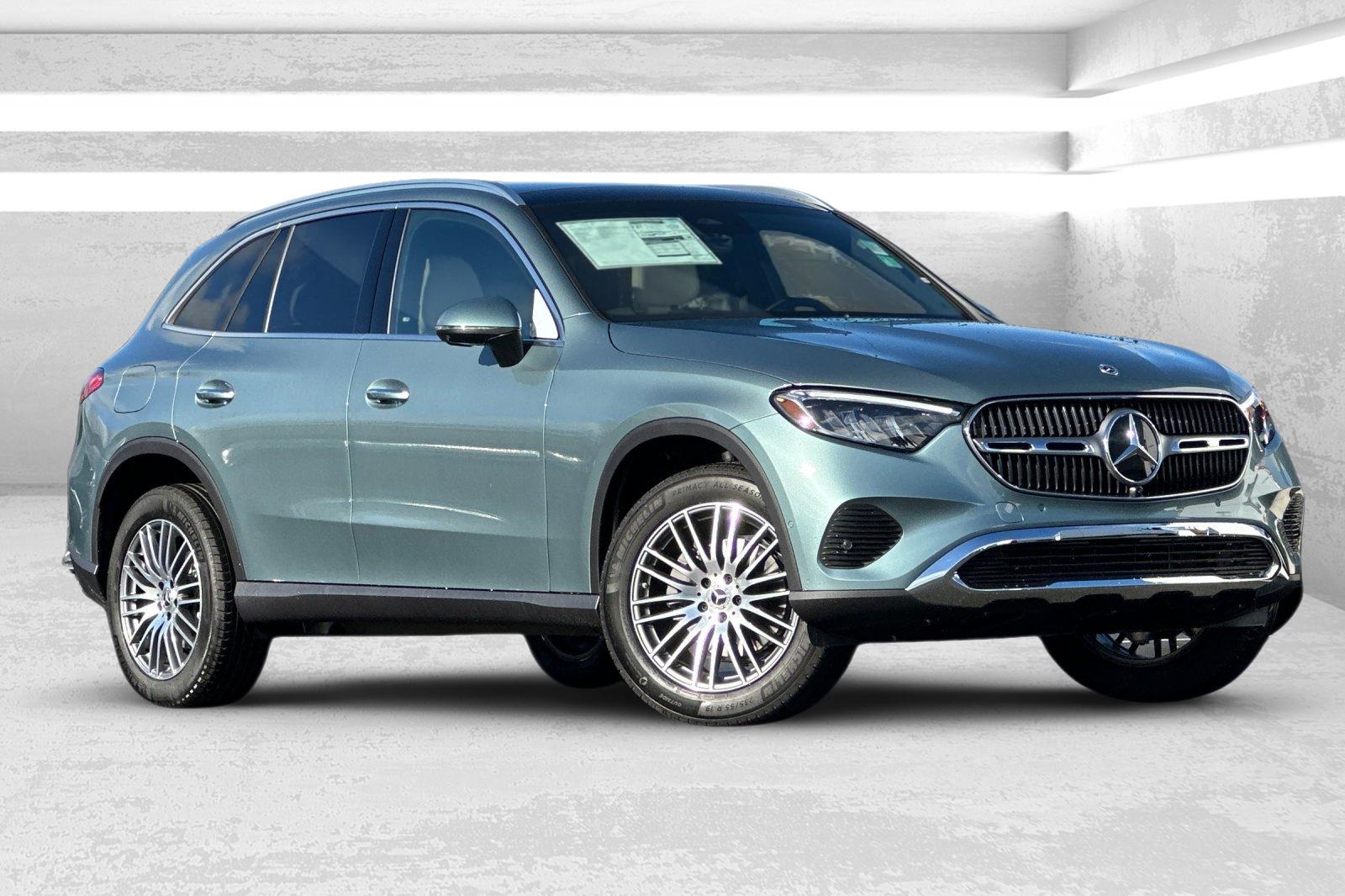 2026 Mercedes-Benz GLC Base's photo